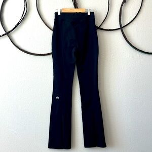 Alo Airbrush high wait kick back legging